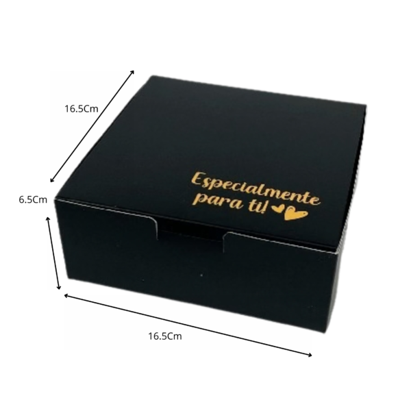 Caja empaque estampada negra (Paquete x12) - 16.5cm x 16.5cm