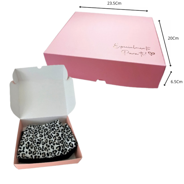 Caja empaque mediana rosa (Paquete x12) - 23.5cm x 20cm